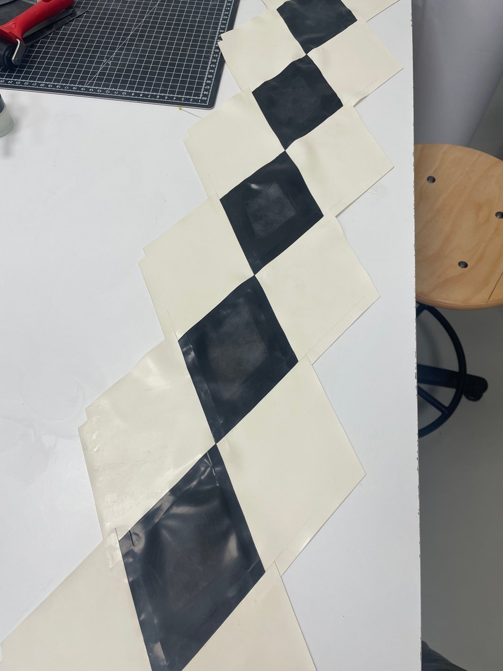 How to make rubber clothes  