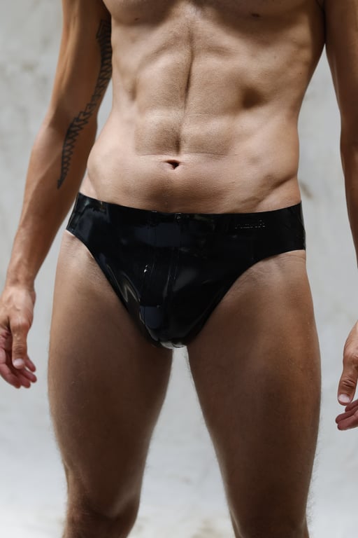 HERR - rubber jockstrap - solid black - front view