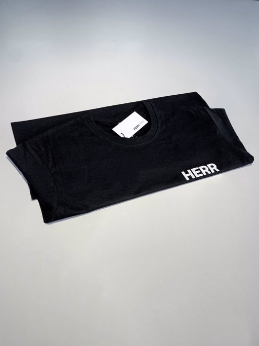 Black HERR T-shirt with logo